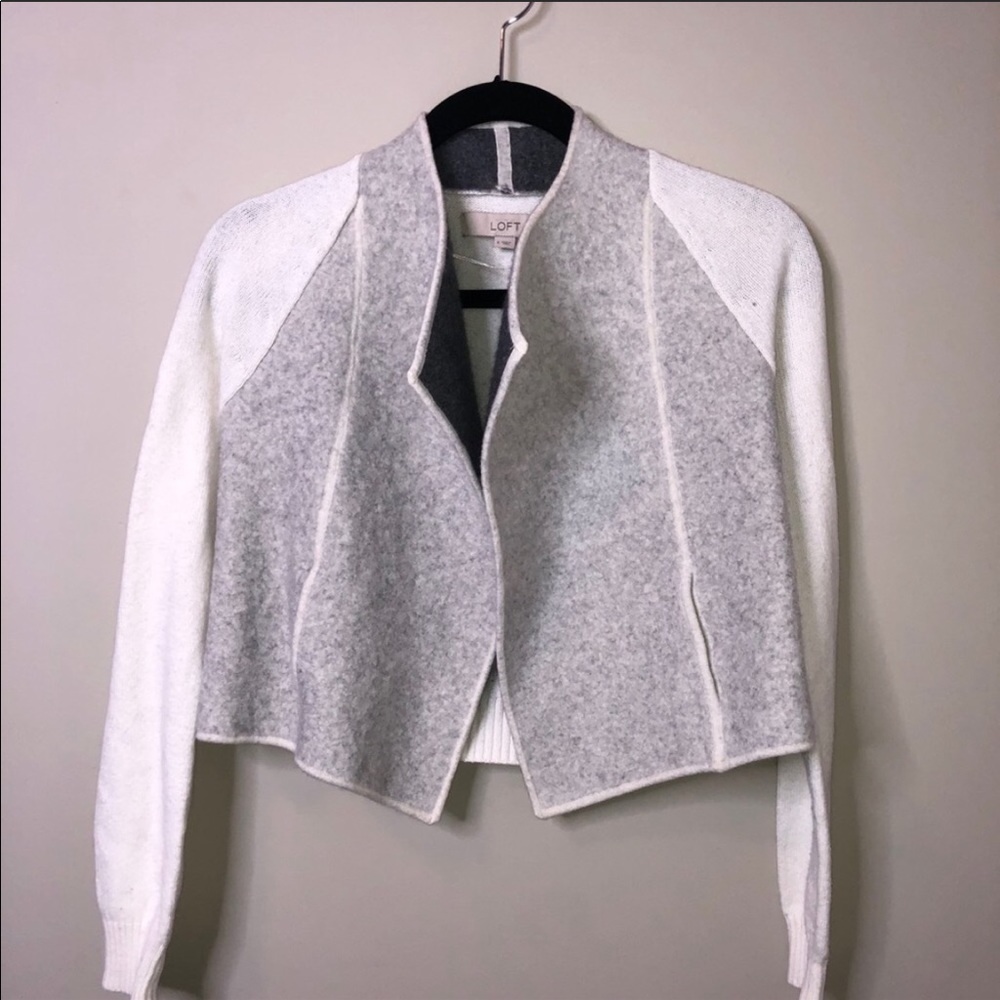 LOFT Cropped Sweater - Picture 3 of 10